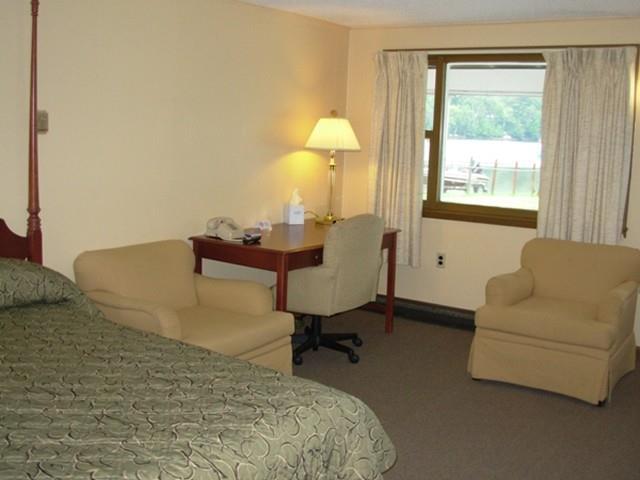 Red Carpet Inn On The Lake - 奥尼昂塔 客房 照片